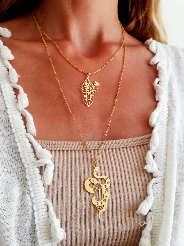 Collier doré serpent cristal - Déesse créative - Image 4